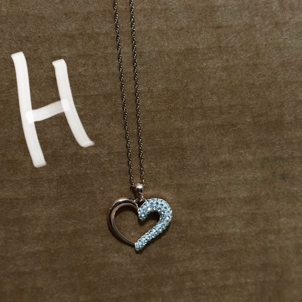 Multiple Different Necklaces!!! - Picture 12 of 15